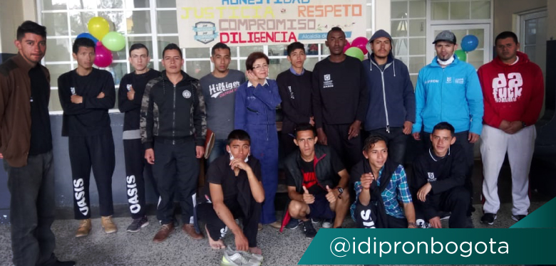 Jóvenes en el día de la  integridad