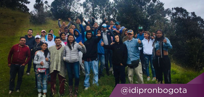 Grupo de jóvenes en Sumapaz